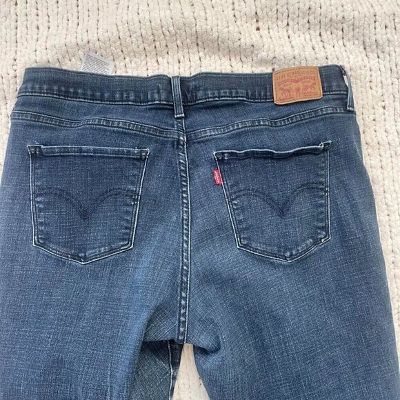 Levi's Dark Wash Classic Straight Jeans - Size 14W - Picture 3 of 5